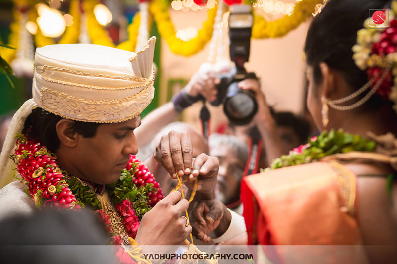 5626_Yadhuphotography_Meenakshi-&-Ramanathan_040615A_2102